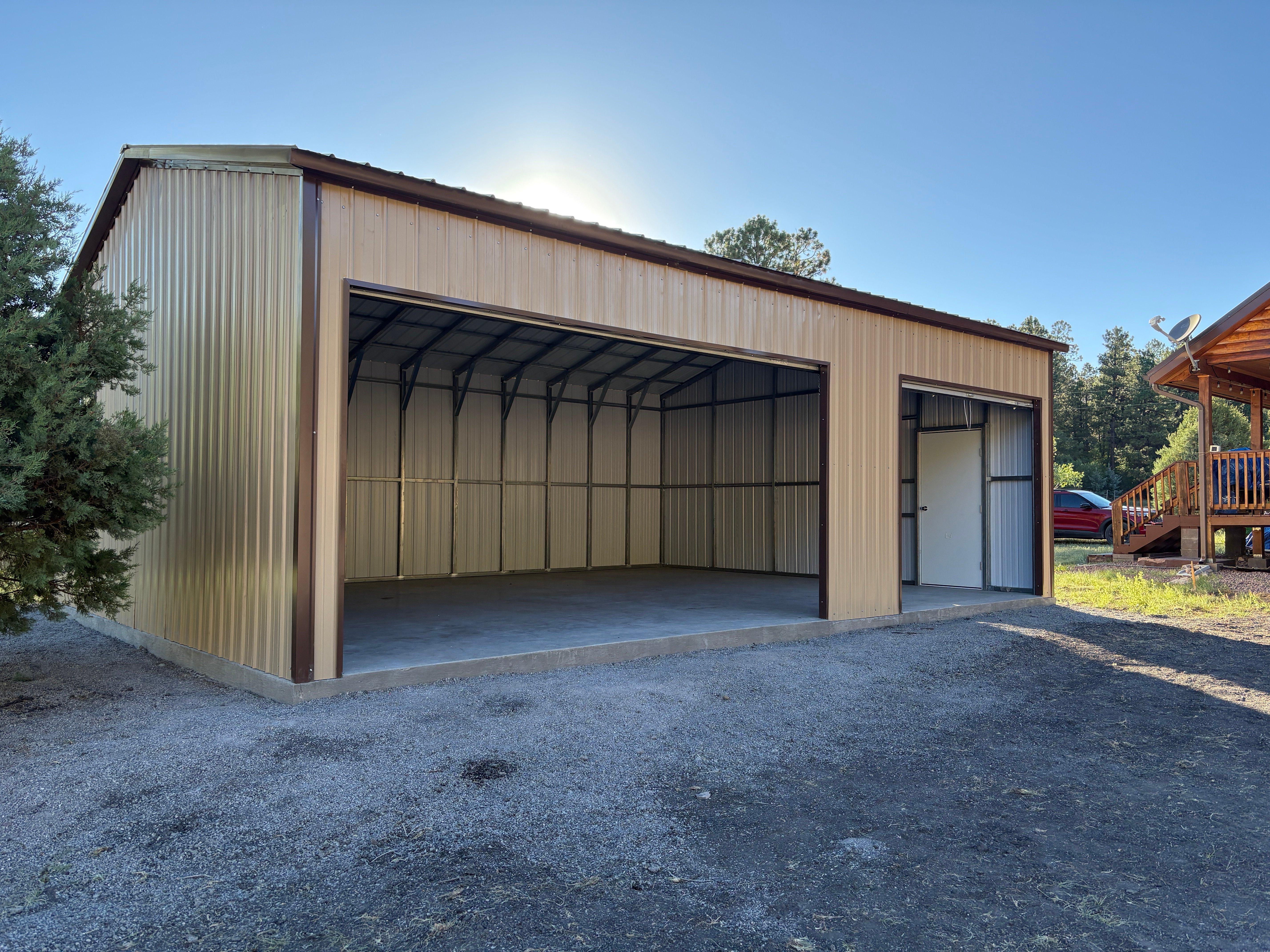 24 × 32 × 10 ft steel building in Nutrioso, AZ