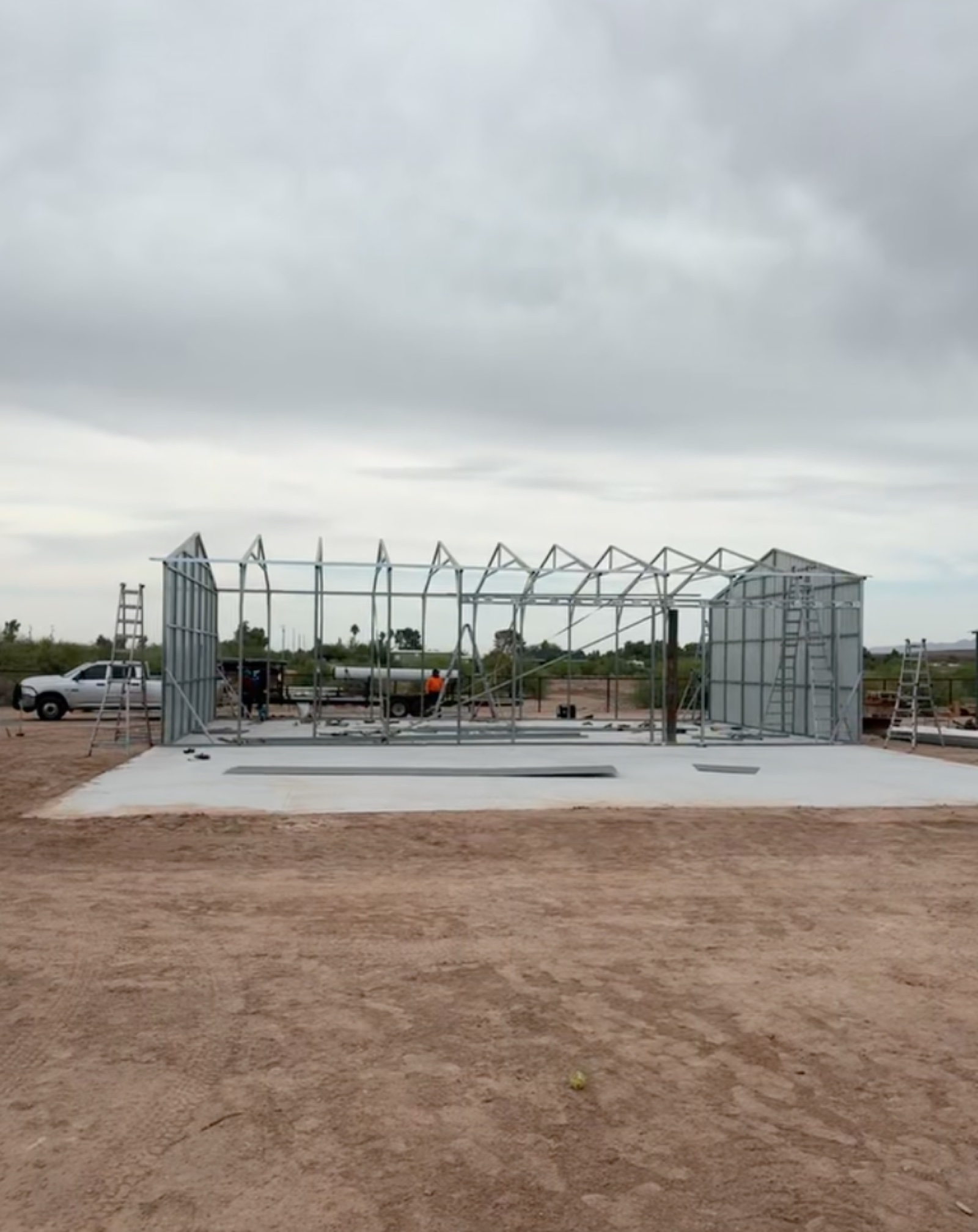 30 × 50 × 12 ft steel building